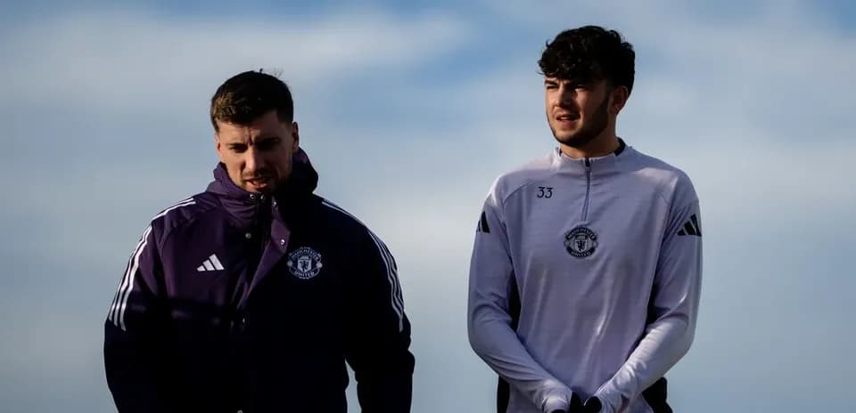 Dos jugadores de Manchester United en el entrenamiento
