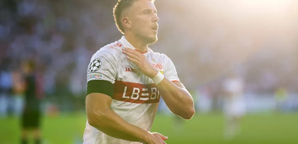 Jugador celebrando un gol en partido de fútbol