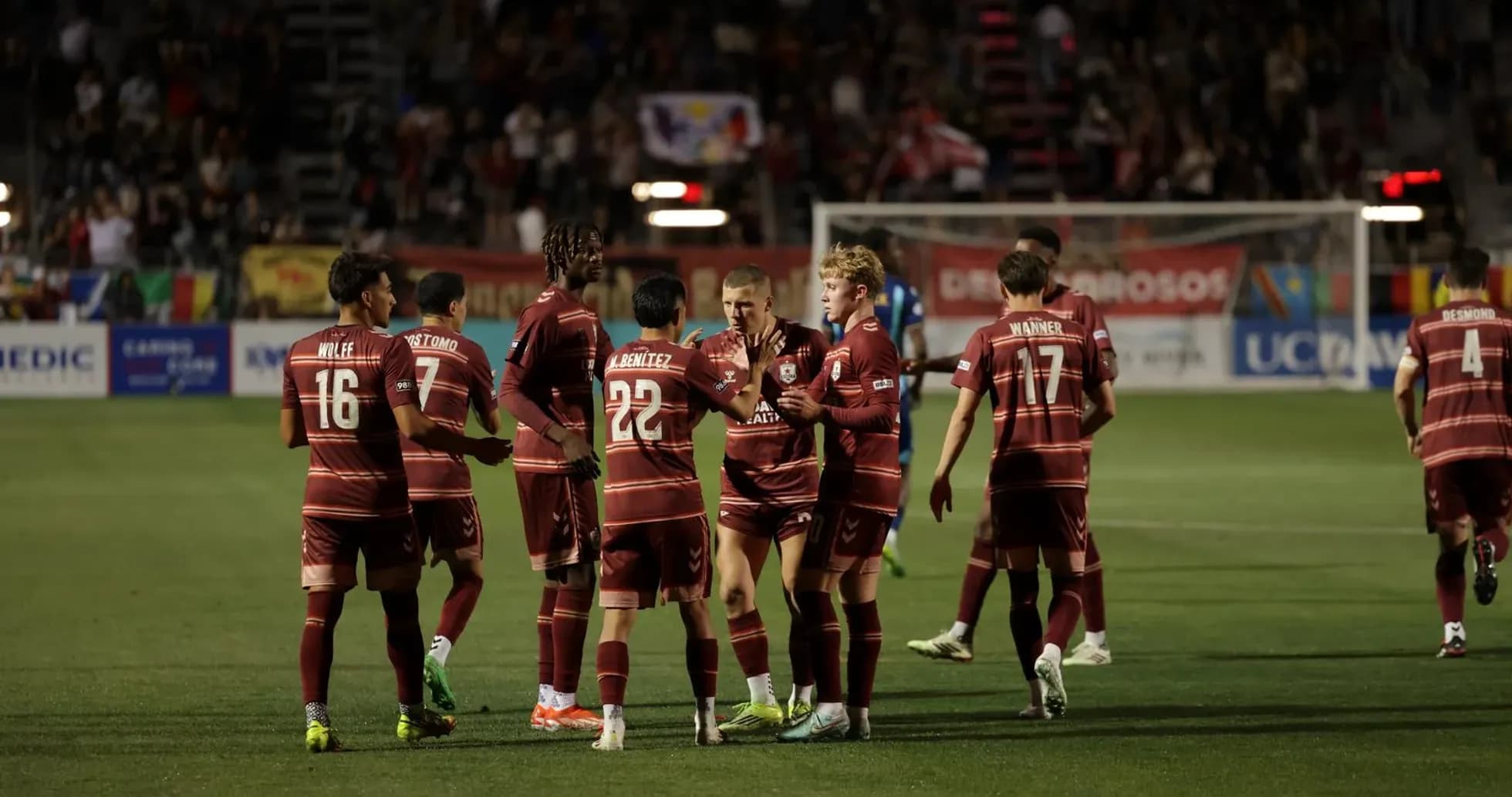 Jugadores del Sacramento Republic celebrando un gol
