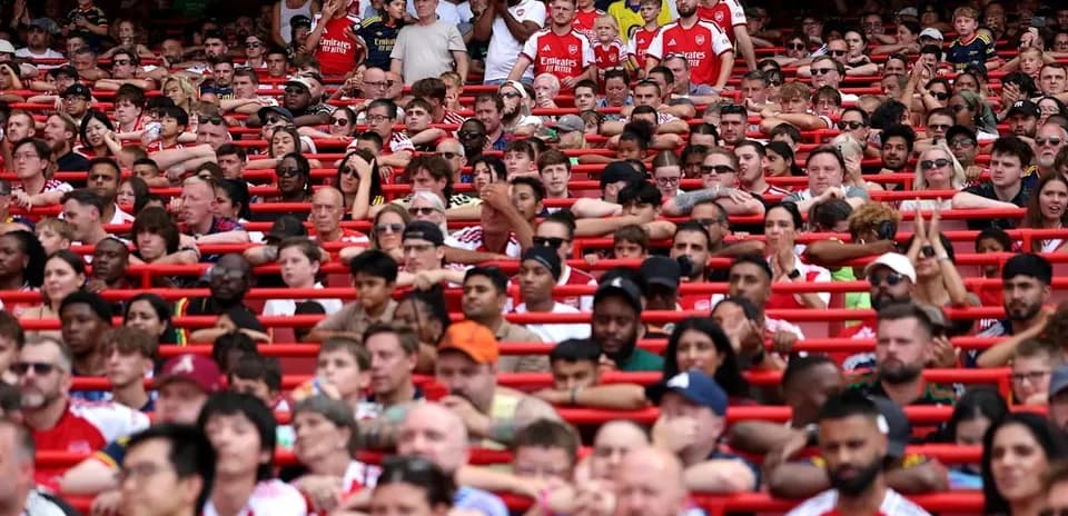 Aficionados en las gradas durante un partido