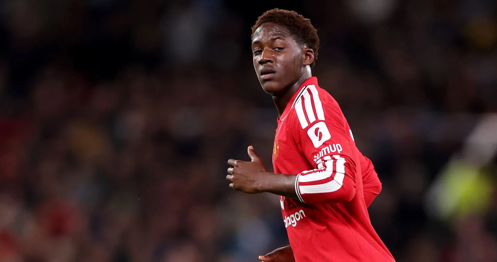 Jugador de Manchester United en el campo durante partido