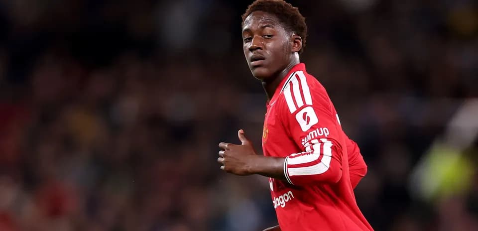 Jugador de Manchester United en el campo durante partido