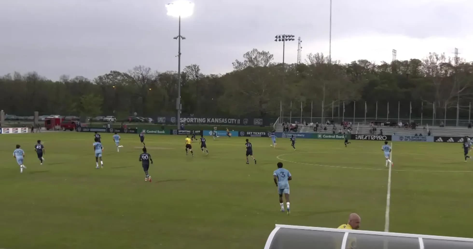 Jugadores de Sporting KC II en el campo