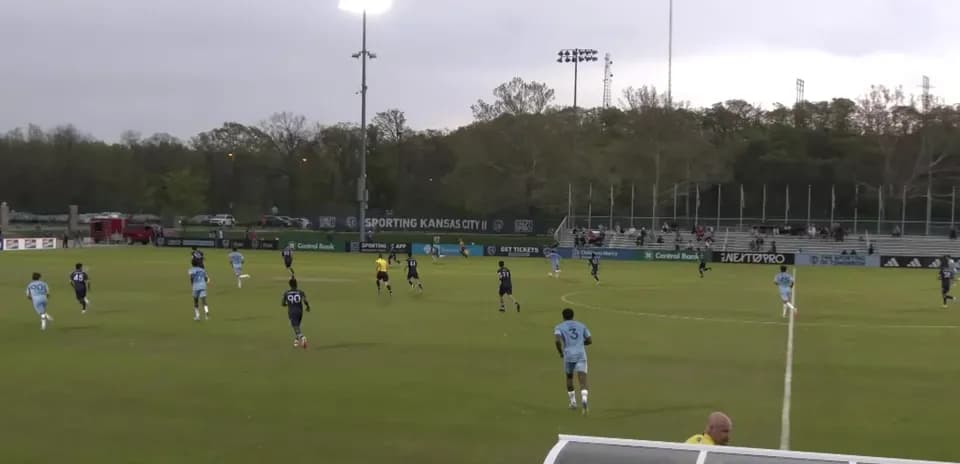 Jugadores de Sporting KC II en el campo