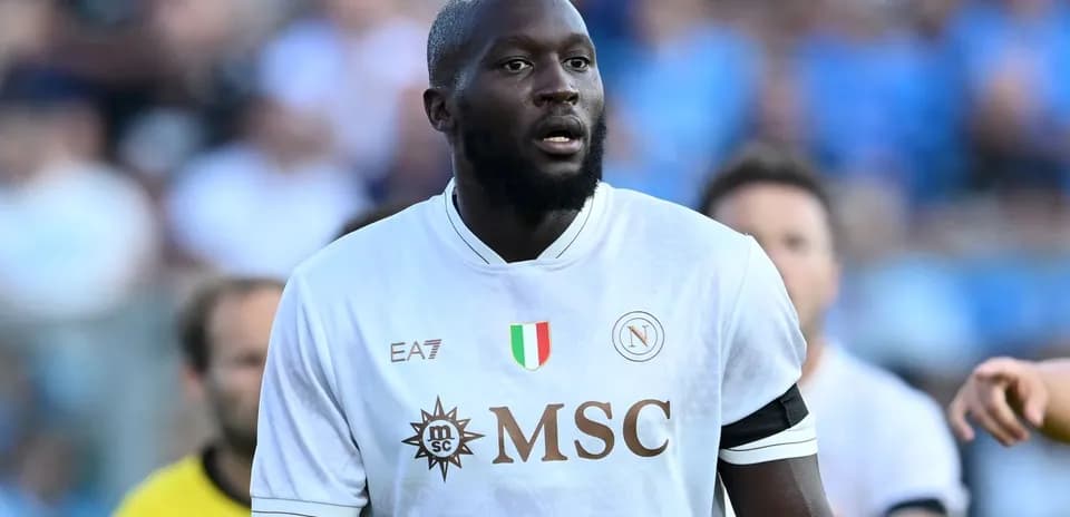 Jugador de Napoli en el campo durante un partido