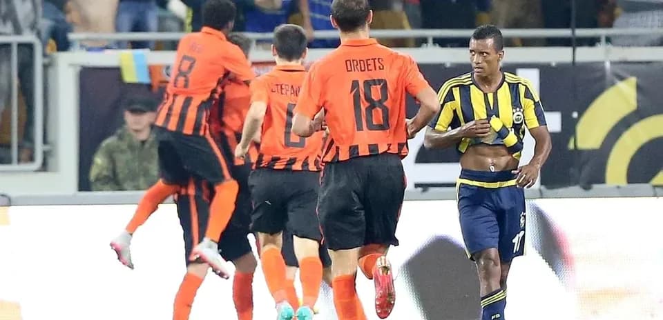 Celebración de gol de Shakhtar Donetsk