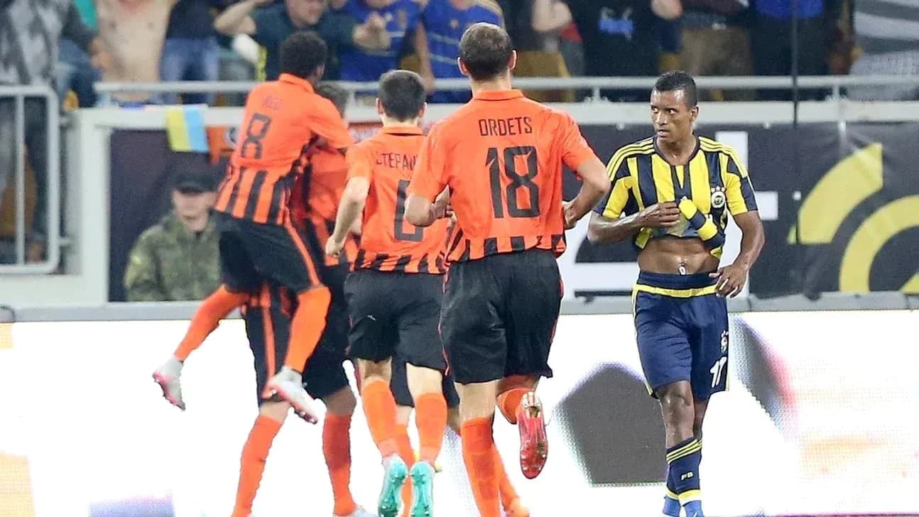 Celebración de gol de Shakhtar Donetsk