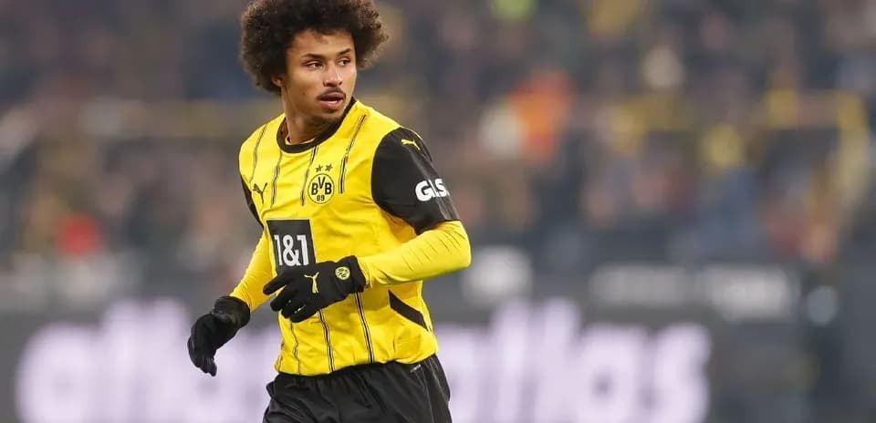 Jugador de Borussia Dortmund en acción durante partido