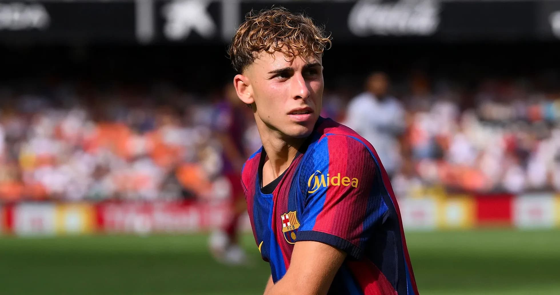 Jugador del FC Barcelona en el campo durante partido