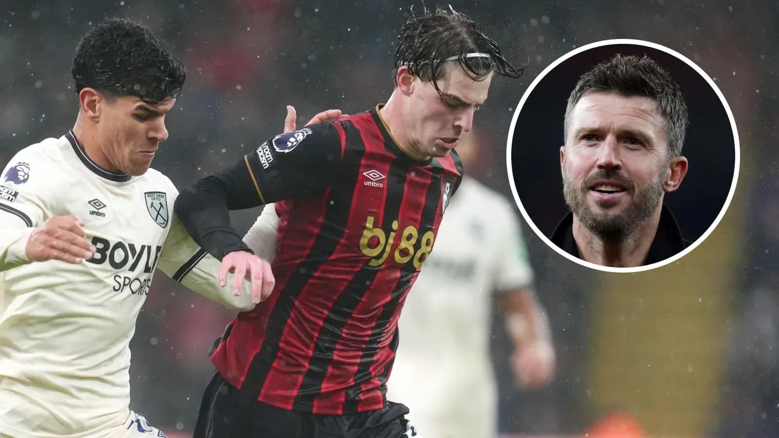Jugadores de Bournemouth y West Ham luchando por el balón