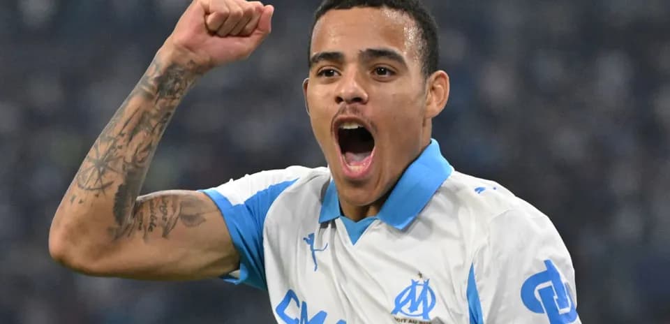Jugador de Olympique de Marsella celebrando un gol