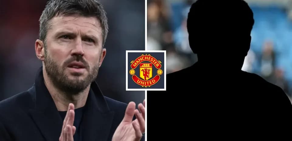 Michael Carrick aplaudiendo con logo de Manchester United