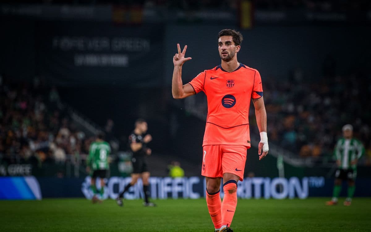 Jugador del Barcelona en partido contra Real Betis