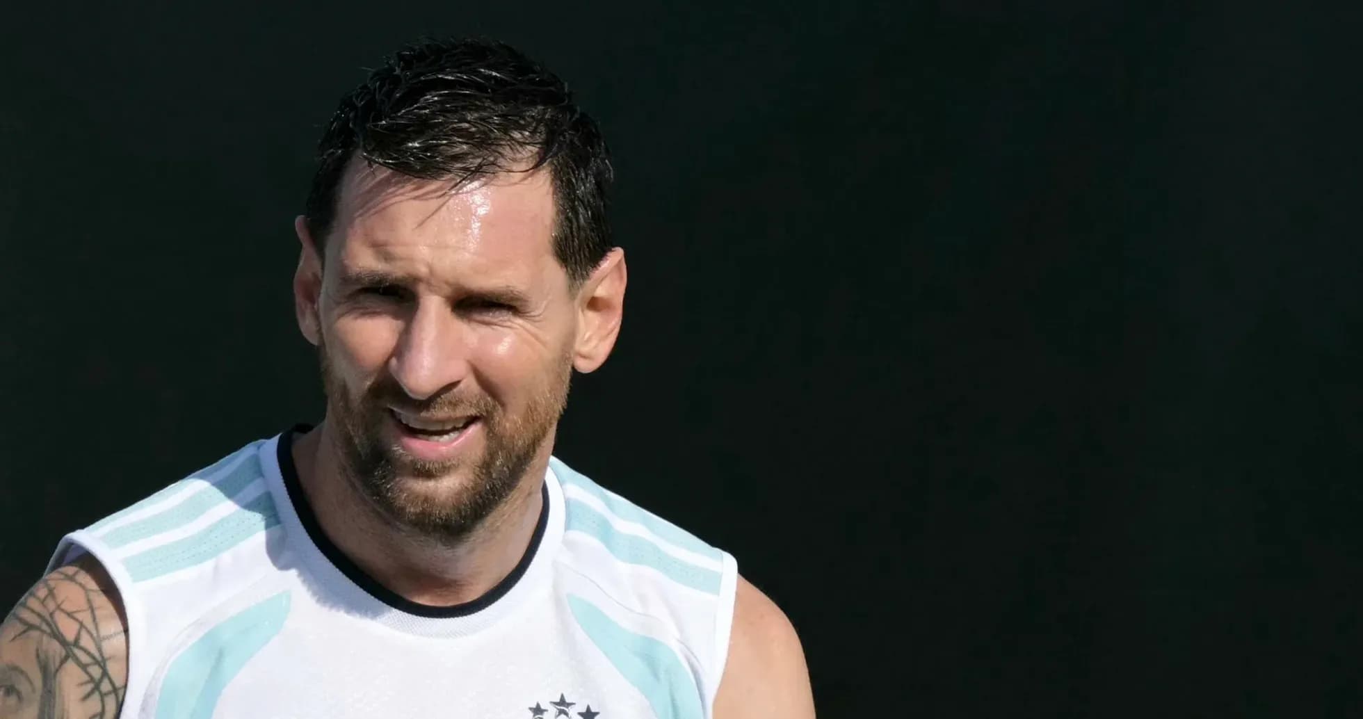 Lionel Messi entrenando en camiseta de Argentina