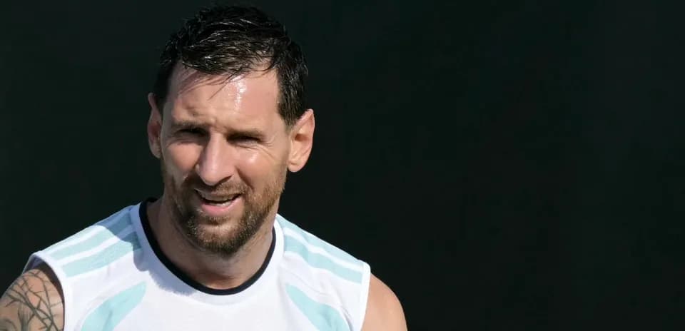 Lionel Messi entrenando en camiseta de Argentina