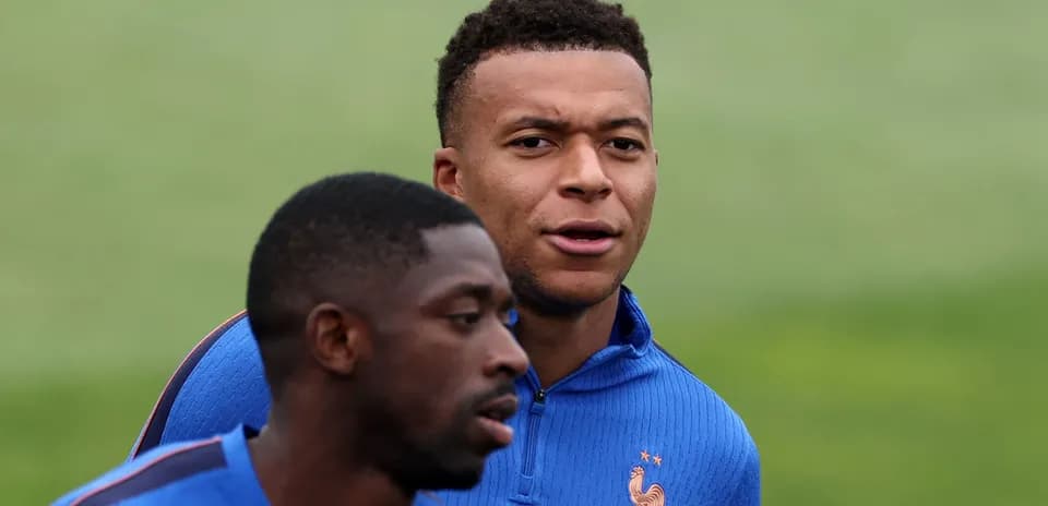 Jugadores entrenando en sesión del equipo francés