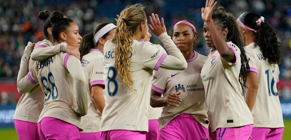 Jugadoras del Houston Dash celebrando un gol