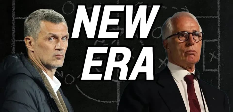 Dos directores hablando sobre nueva estrategia deportiva