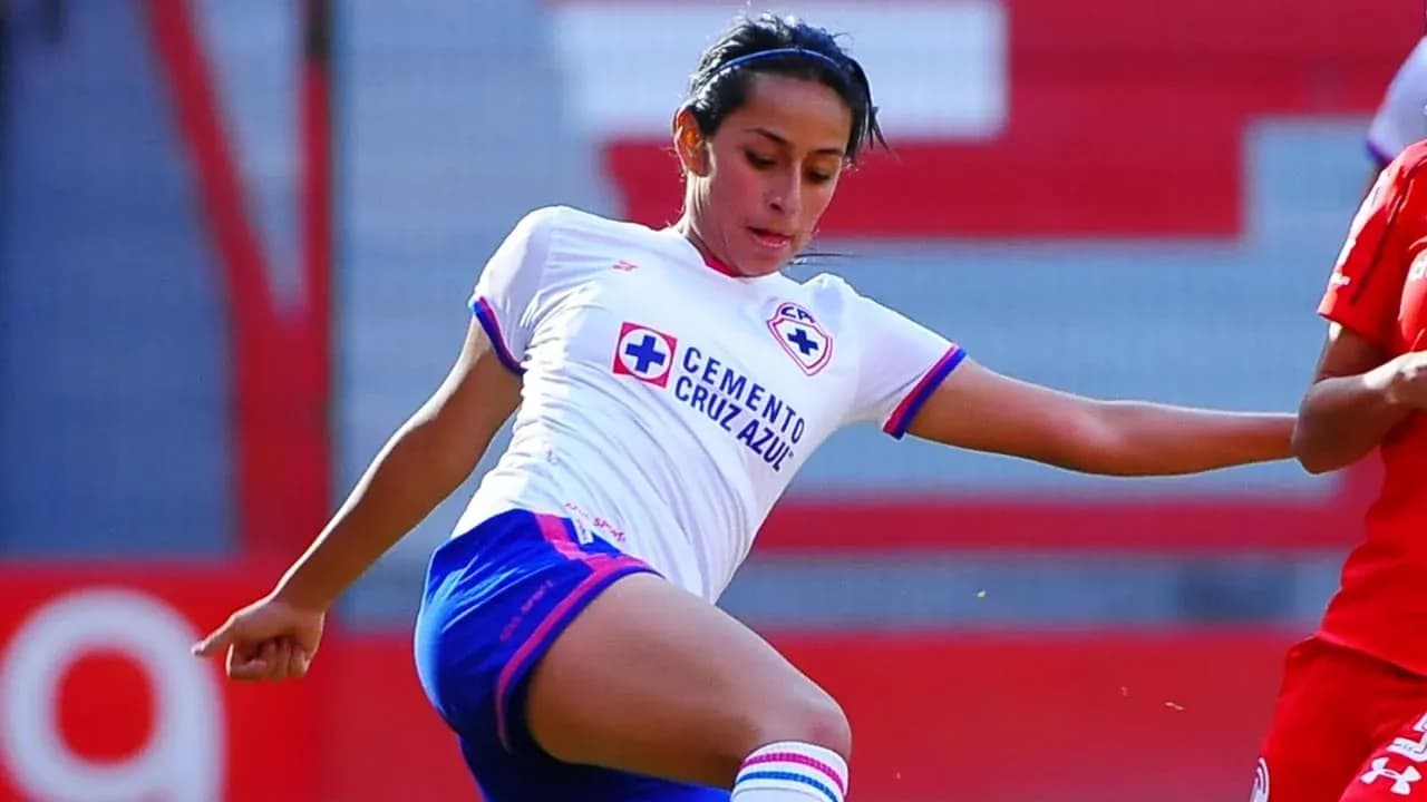 Jugadora de Cruz Azul W en acción