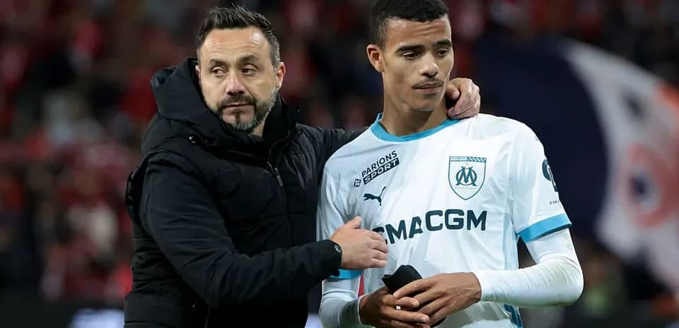 Entrenador y jugador del Olympique de Marsella tras partido
