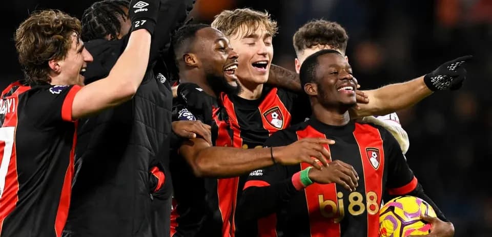 Jugadores de Bournemouth celebrando un gol