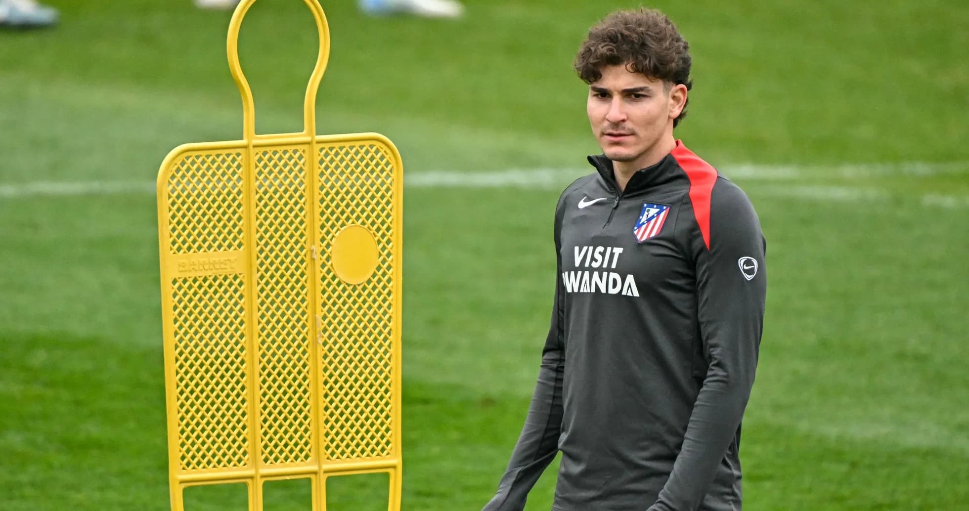 Jugador de Atlético de Madrid en sesión de entrenamiento