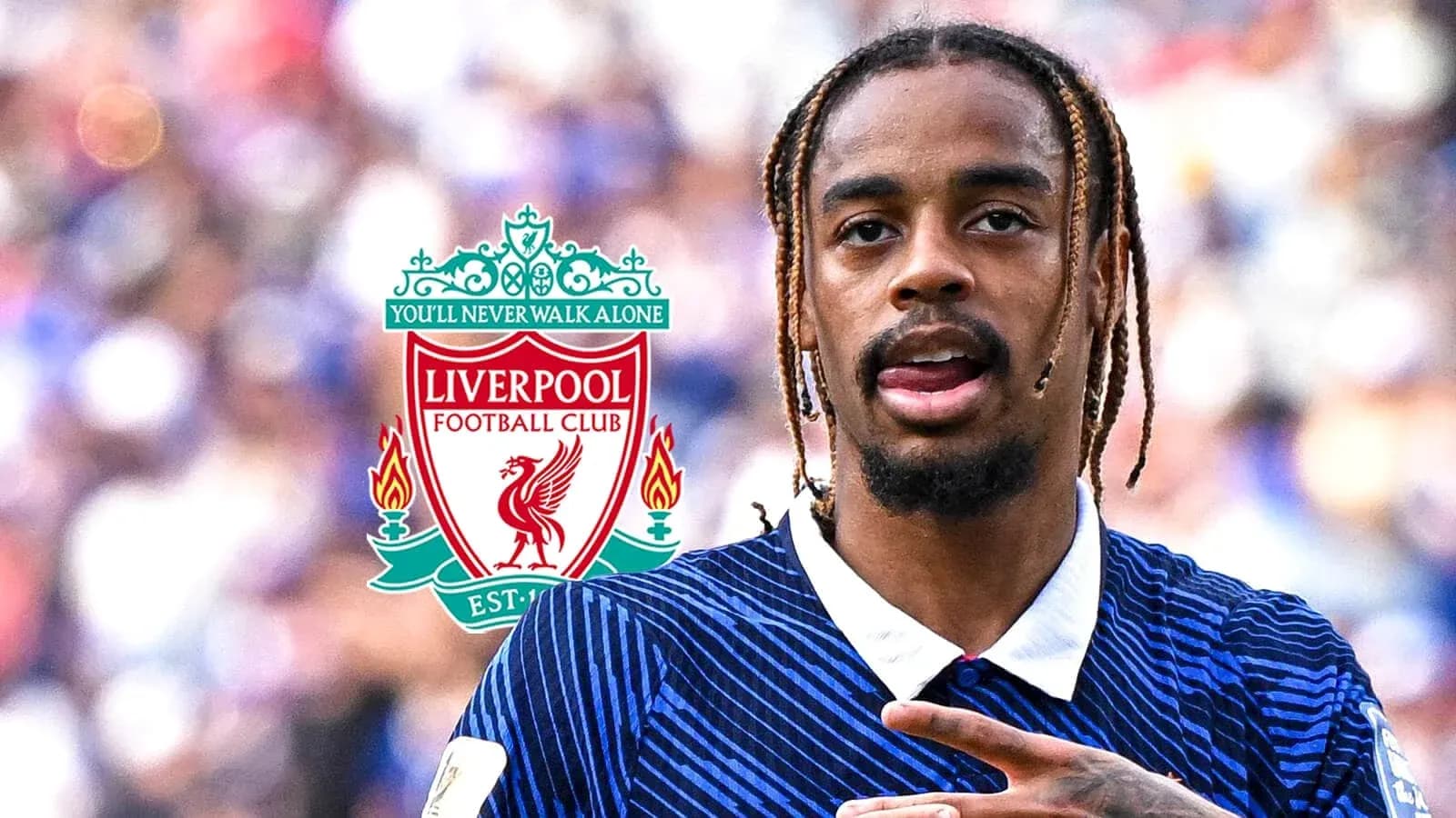 Jugador de Liverpool señalando durante un partido