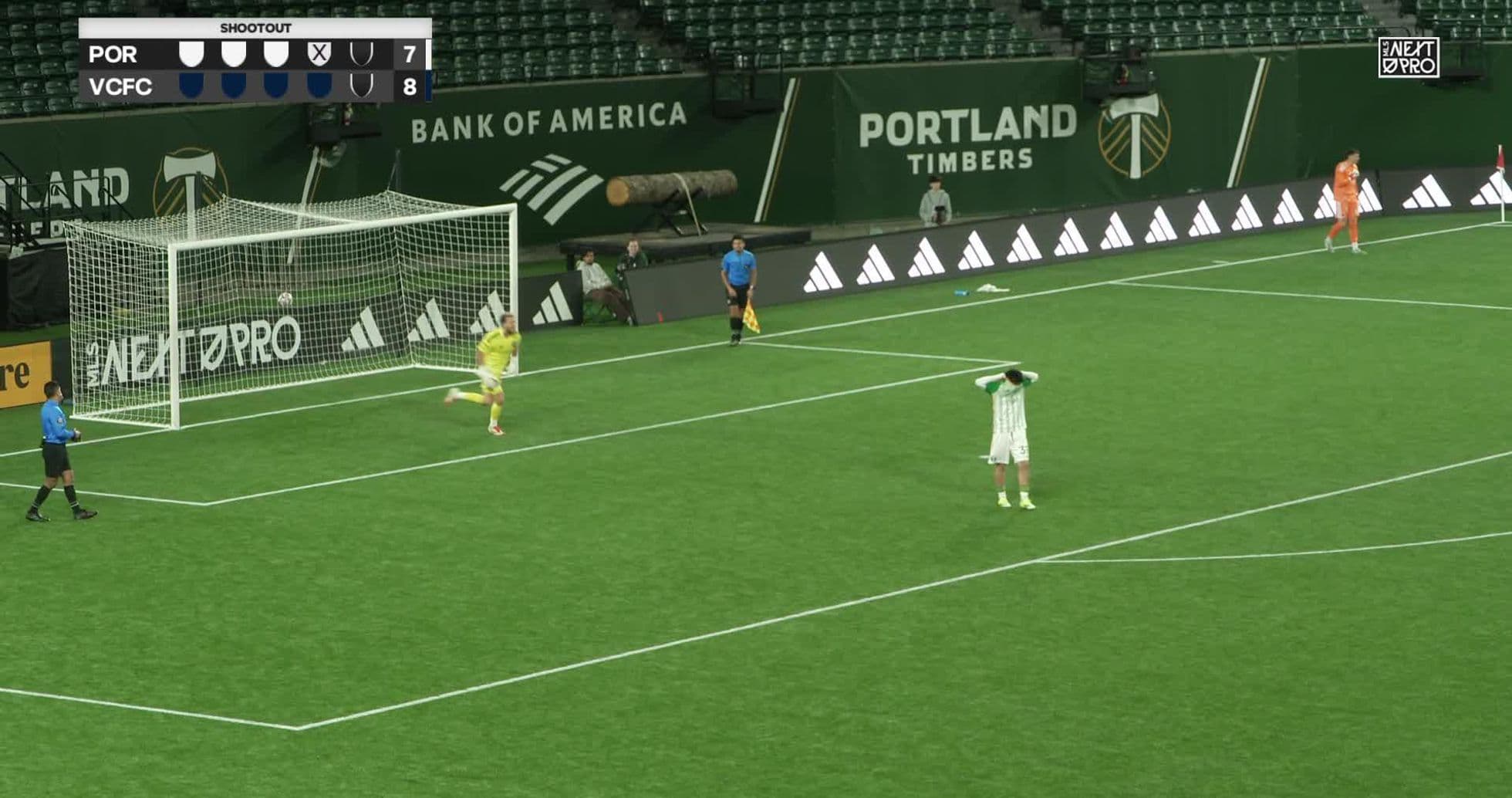 Tiro penal durante el partido entre Portland Timbers II
