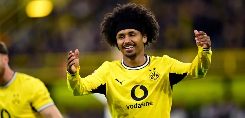 Jugador de Borussia Dortmund celebrando un gol