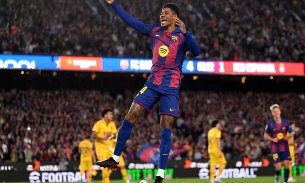 Jugador del Barcelona celebrando un gol en el Camp Nou
