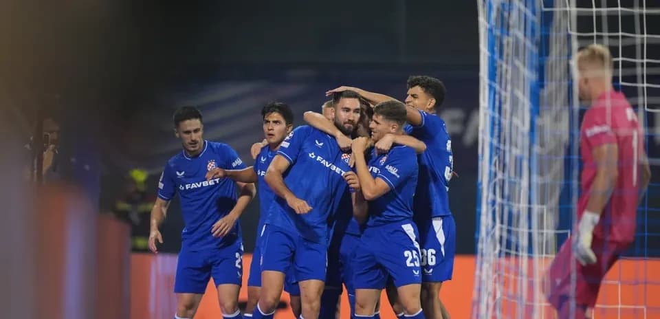 Celebración de gol de Dinamo Zagreb