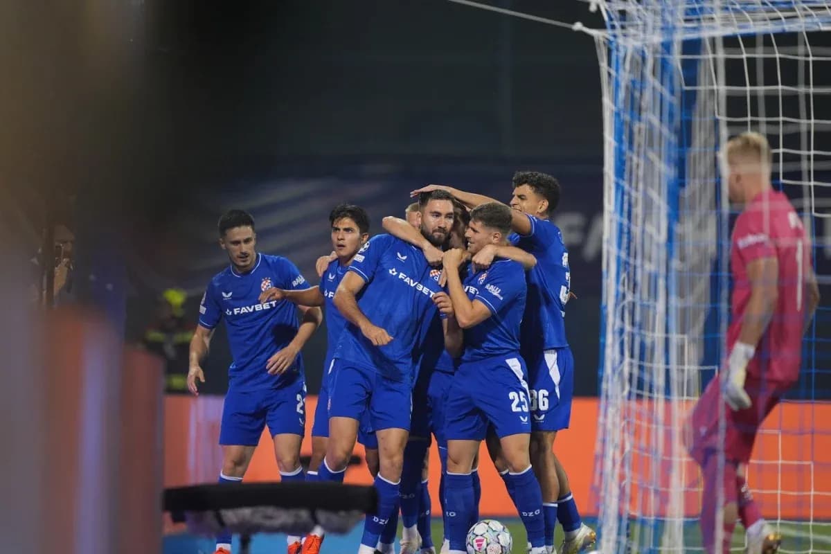 Celebración de gol de Dinamo Zagreb