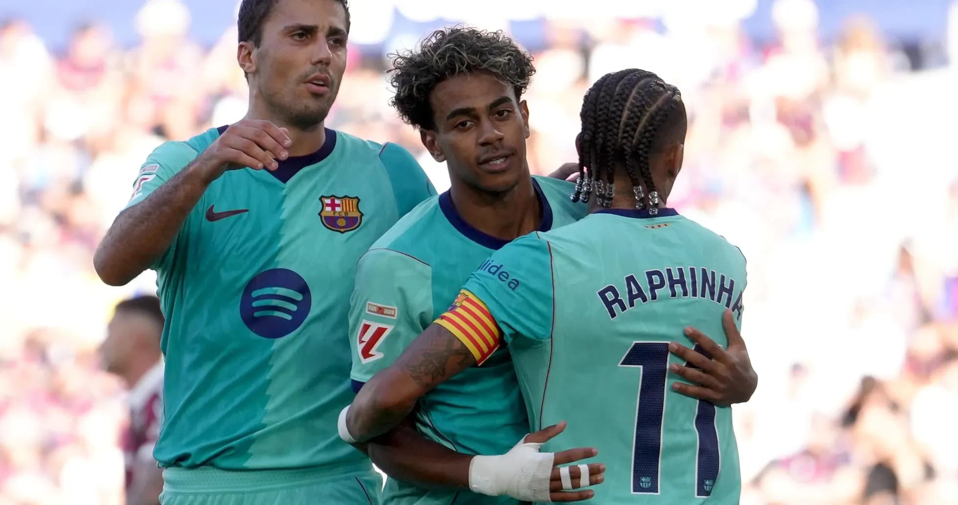 Jugadores de Barcelona celebrando un gol