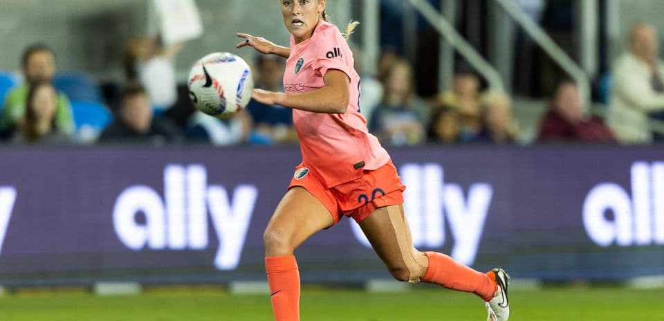 Jugadora del North Carolina Courage en acción
