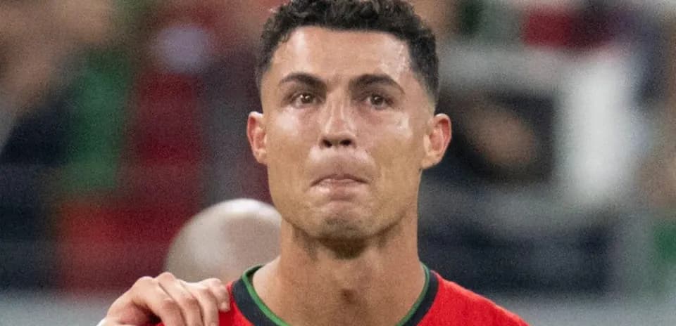 Cristiano Ronaldo en partido con camiseta de Portugal