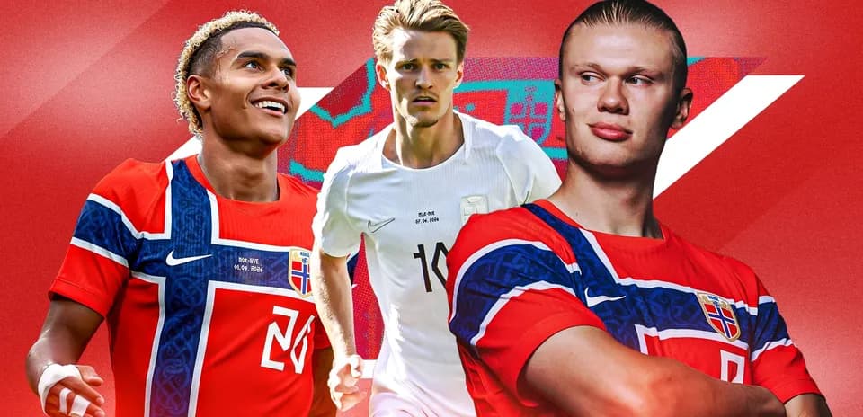 Jugadores de Noruega posando con camisetas nacionales