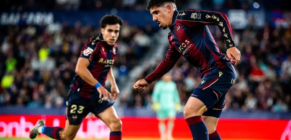 Jugadores de Levante durante el partido