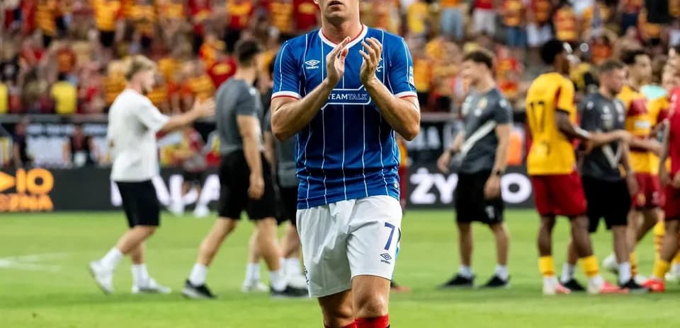 Jugador del Rangers aplaudiendo a la afición