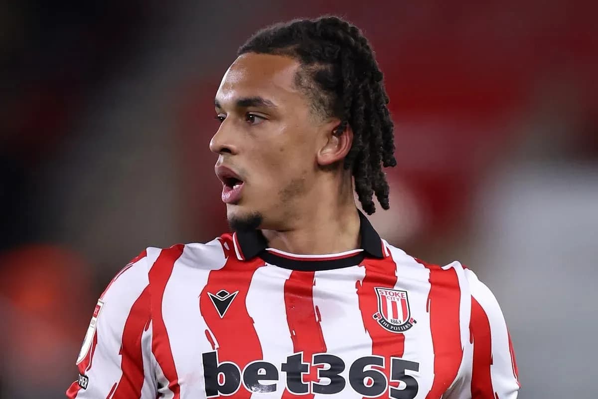 Jugador de Stoke City en acción durante el partido