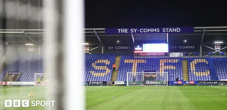 Estadio SY Comms con letras de STFC visibles