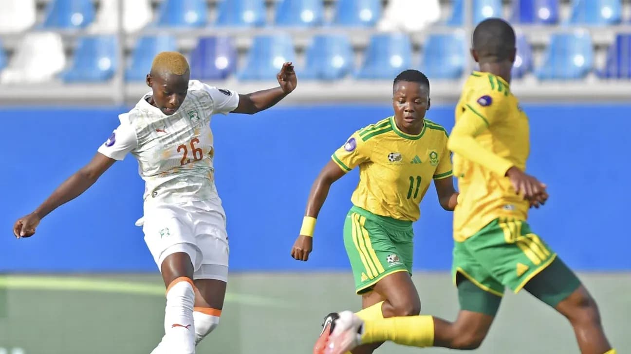 Jugadora de Costa de Marfil dispara ante oponentes