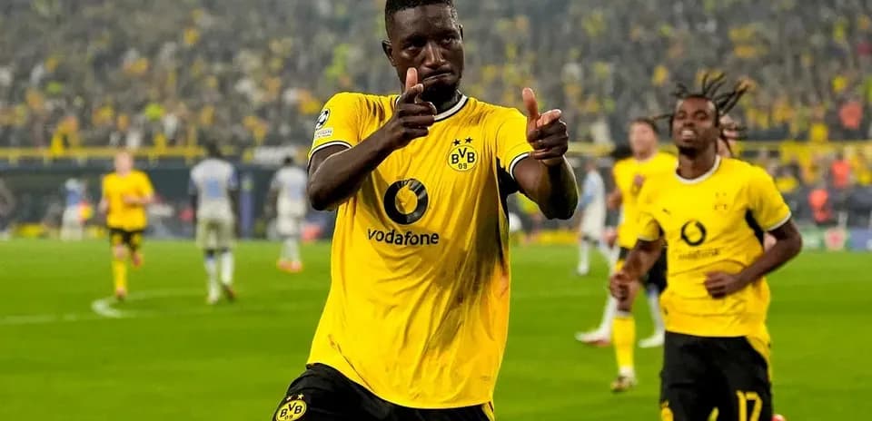 Jugador de Borussia Dortmund celebrando un gol