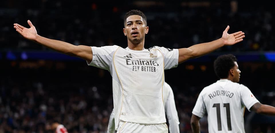 Jugador de Real Madrid celebrando en el campo