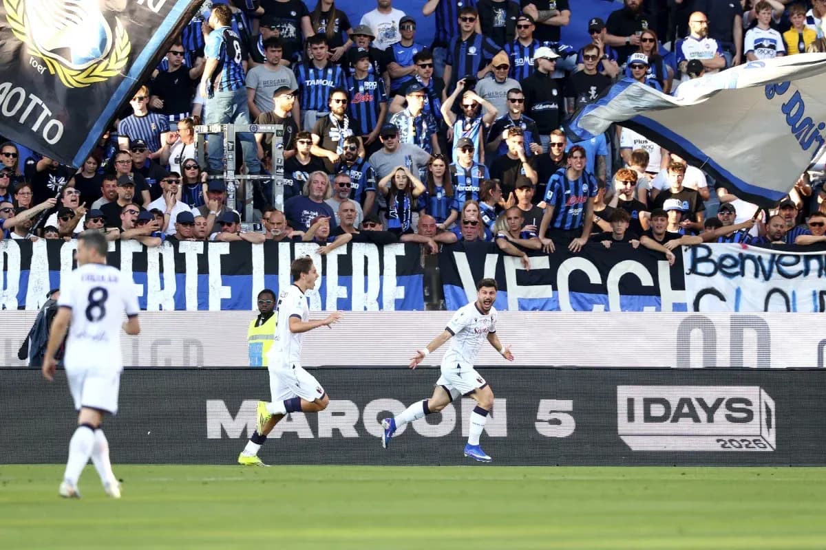 Aficionados de Atalanta celebrando un gol
