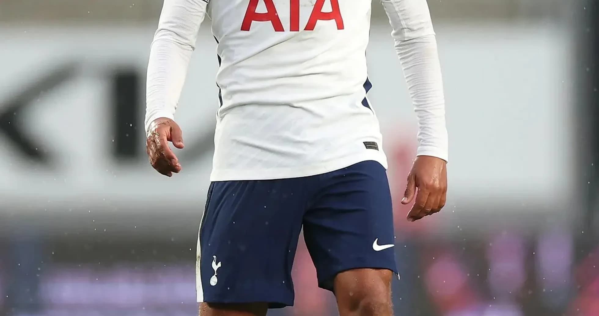 Jugador de Tottenham en acción durante un partido