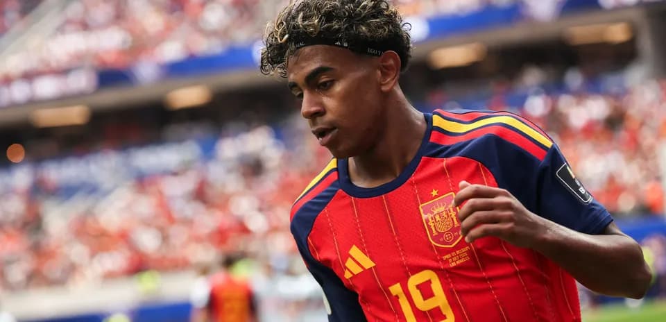 Jugador de España corriendo durante un partido