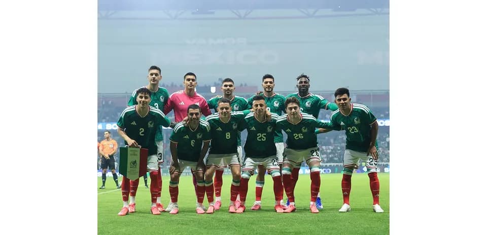 Equipo de México posando para la foto
