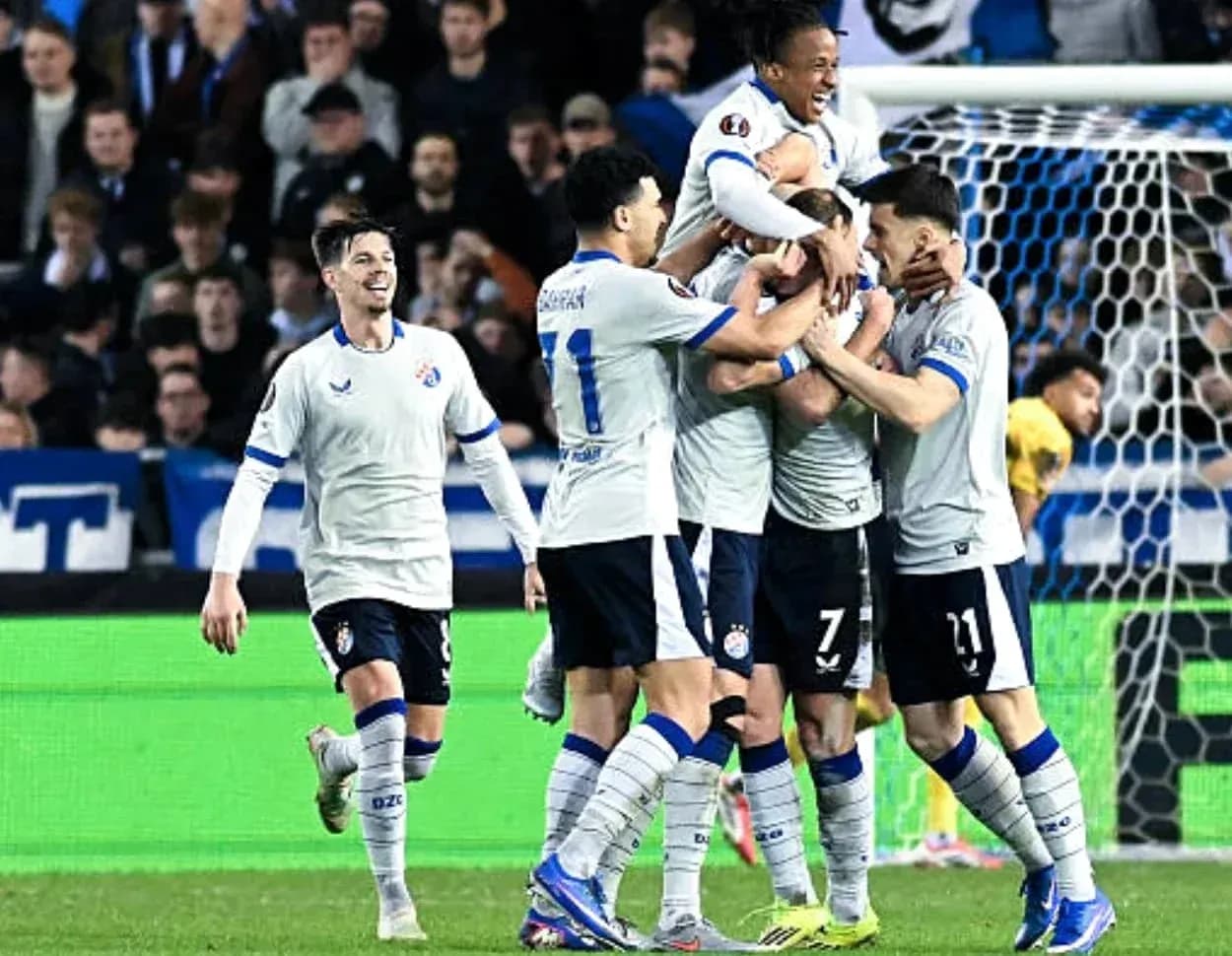 Jugadores del Dinamo Zagreb celebrando un gol