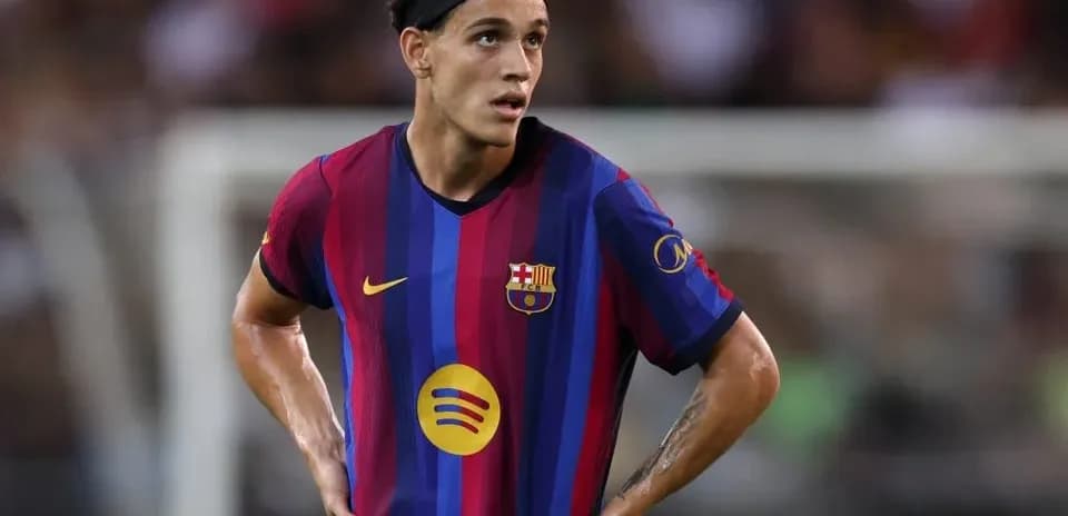 Jugador de Barcelona en el campo durante un partido