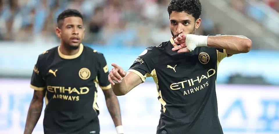 Jugadores de Manchester City celebrando un gol